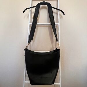 Niko Ineko Black Leather Bucket Bag Gold Hardware Shoulder Crossbody Minimalist